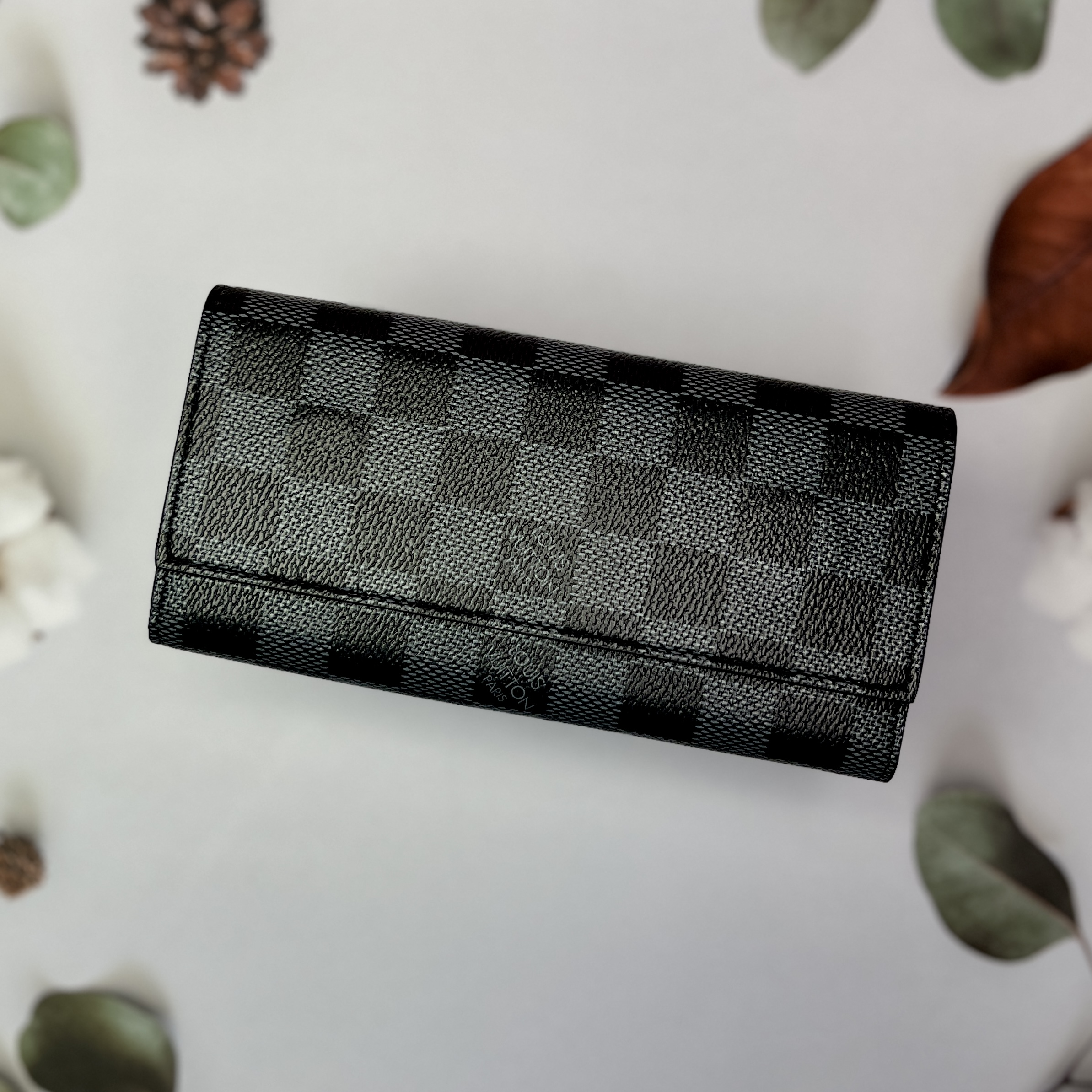 Bao đựng điện thoại kèm ngăn thẻ da LV nắp ngang